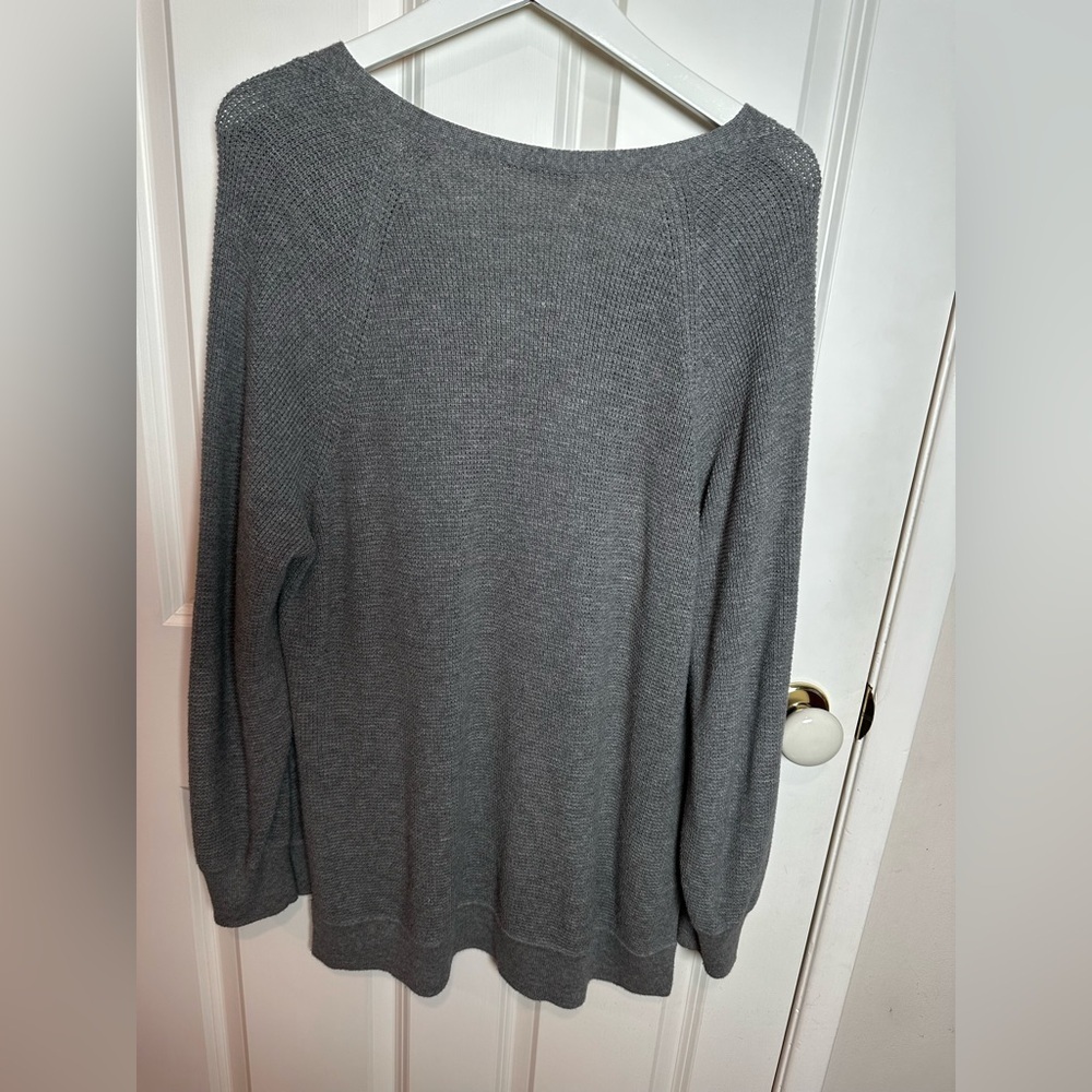 Vince gray V-Neck Women's Sweater - Picture 8 of 10